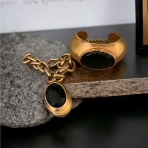 Vintage bracelet set gold tone